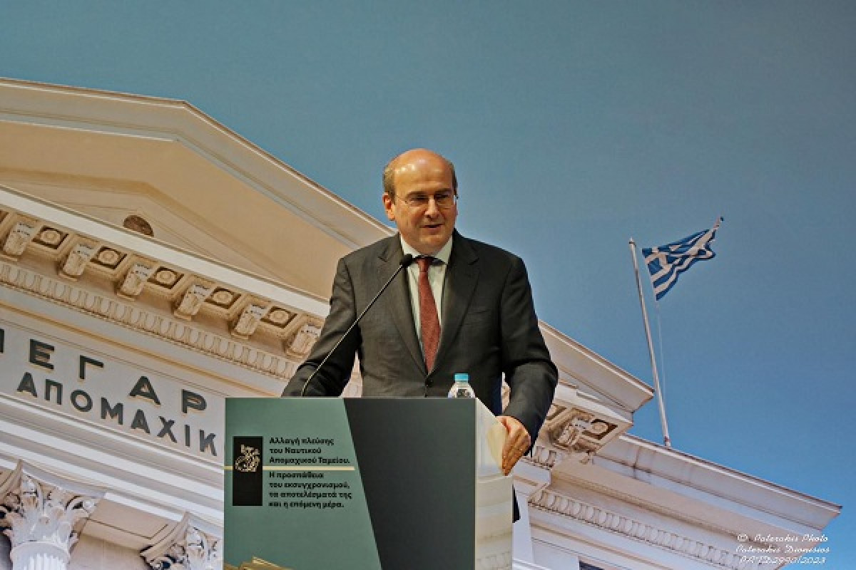 Εύσημα Χατζηδάκη στο ΝΑΤ: Μηδένισε ληξιπρόθεσμες συντάξεις και εφάπαξ