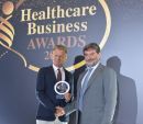Ασημένιο βραβείο για το ρομποτικό «χέρι της ελπίδας» στα Healthcare business awards