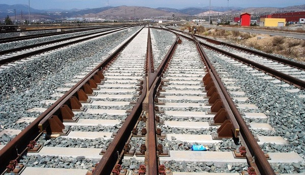 Στο ΕΣΠΑ η ολοκλήρωση της νέας διπλής σιδηροδρομικής γραμμής Ροδοδάφνη-Ρίο