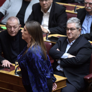 Ο (πιθανότερος) λόγος της «μετωπικής» ΚΚΕ - Κωνσταντοπούλου