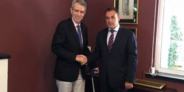 Στο υπουργείο Άμυνας ο Πρέσβης των ΗΠΑ