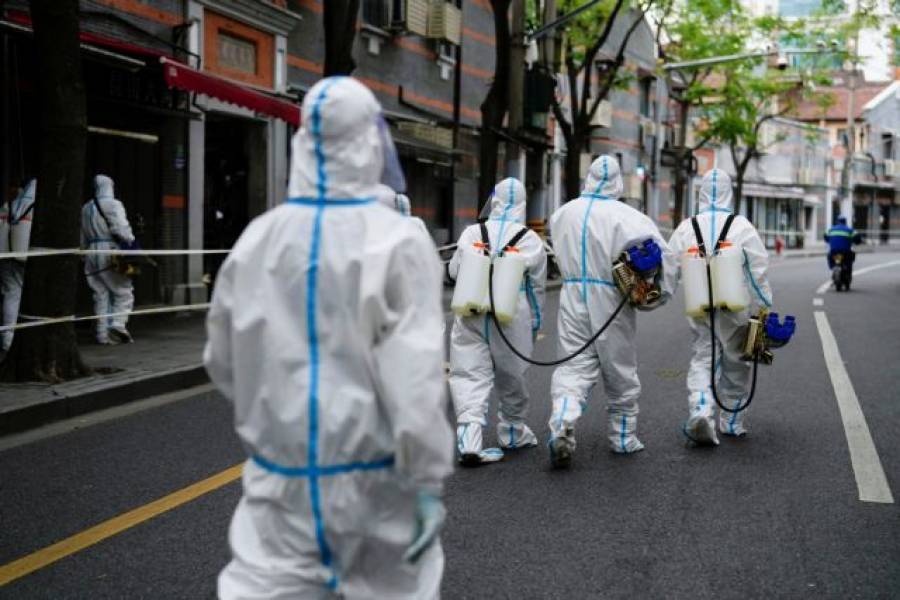 ΕΟΔΥ για Σαγκάη: Δεν υπάρχουν ενδείξεις νέας παραλλαγής του ιού