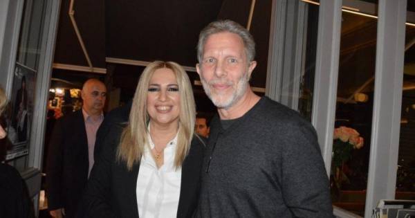 Με τα πολλά, άνοιξε (επιτέλους) το θέμα ηγεσίας στο ΠΑΣΟΚ