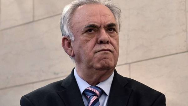Δραγασάκης: Είναι ευχάριστο να μην έχεις τίποτα να κρύψεις