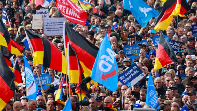 Δημοσκόπηση στη Γερμανία δίνει 19% στο ακροδεξιό ΑfD
