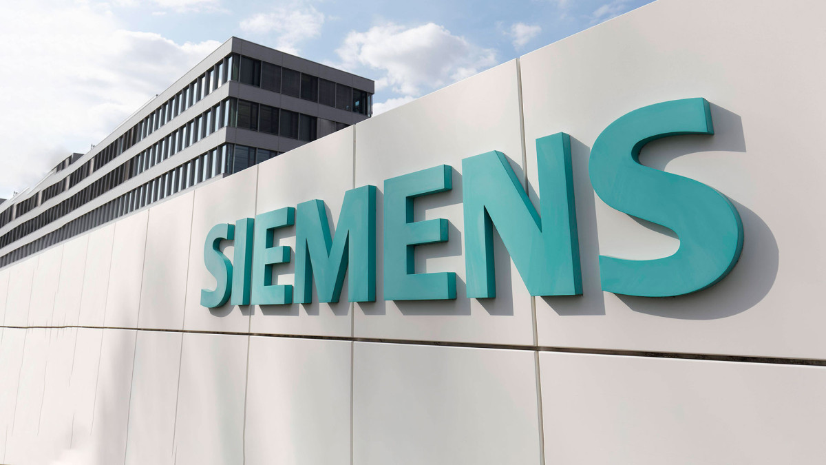 Siemens: Συνεργαζόμαστε με τις ελληνικές αρχές για τα Τέμπη
