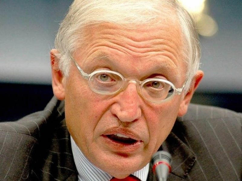 Είναι αναγκαίο το κούρεμα, υποστηρίζει ο Γκίντερ Φερχόιγκεν