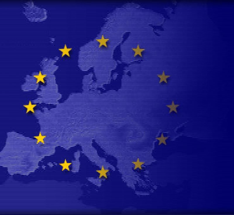 Αντικρουόμενες δηλώσεις για την ελληνική οικονομία - Τι λένε Juncker, Roubini, Weber