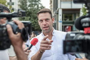 Κασσελάκης προς Μητσοτάκη: Θεωρείτε τον Μπέο ως τον καταλληλότερο όλων;
