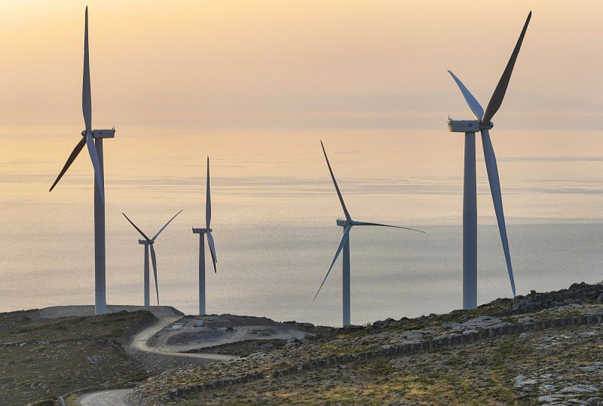 Ευρώπη: Δεσμεύεται για επέκταση της αιολικής ενέργειας παρά τις αντιδράσεις Τραμπ