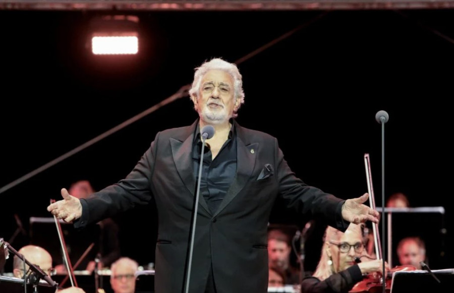 Όταν ο Plácido Domingo μάς χάρισε μια απολαυστική μυσταγωγική συναυλία στην Ιερά Μονή Τοπλού στη Σητεία