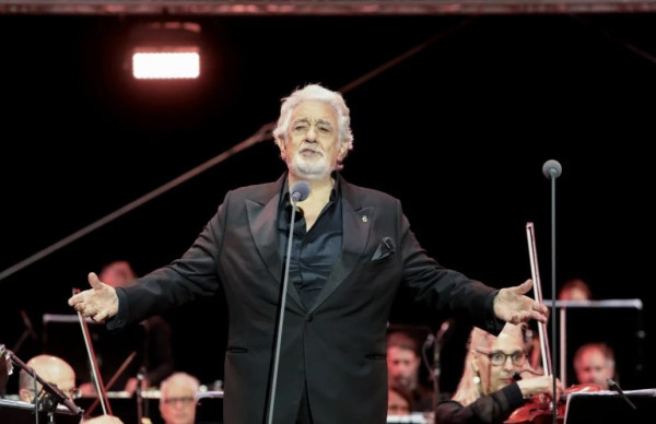 Όταν ο Plácido Domingo μάς χάρισε μια απολαυστική μυσταγωγική συναυλία στην Ιερά Μονή Τοπλού στη Σητεία