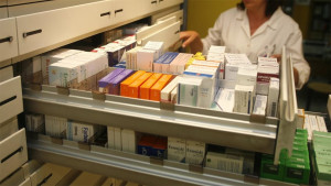Ελέγχονται πέντε πολυεθνικές για εισαγωγές μικρότερων ποσοτήτων φαρμάκων