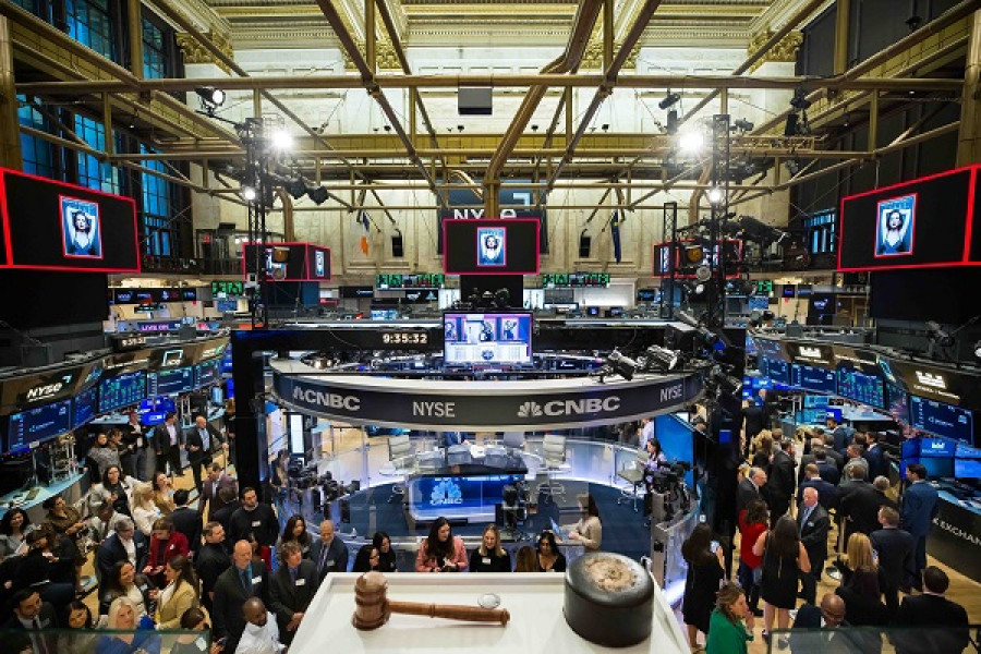 Νέο ρεκόρ ο Dow Jones-Κοντά στο ιστορικό υψηλό ο S&amp;P 500