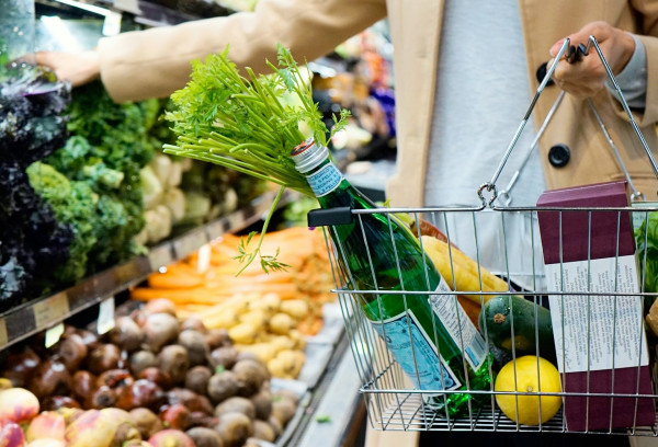 ΙΕΛΚΑ: Στα €26 δισ. η ετήσια δαπάνη για είδη παντοπωλείου – Πώς άλλαξε το καλάθι των νοικοκυριών