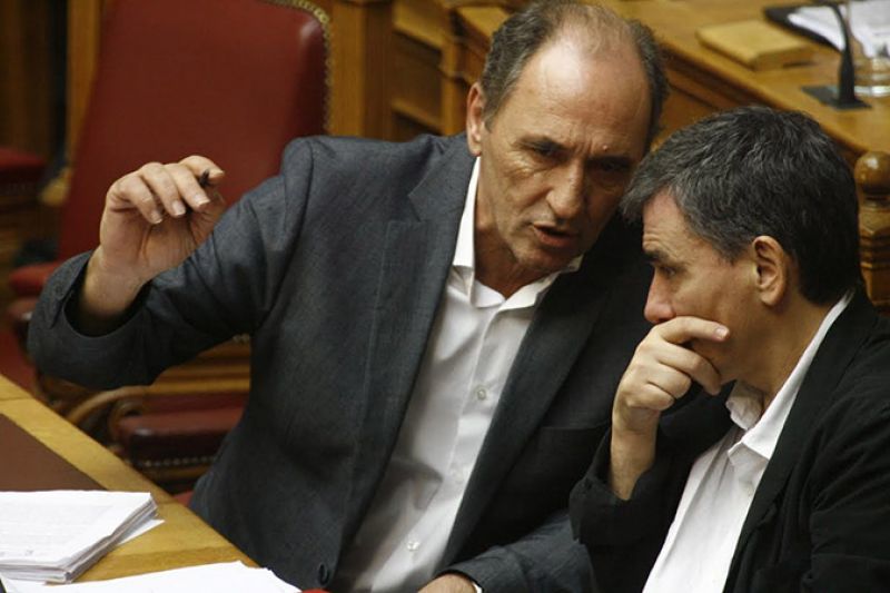 «Αντίβαρα» για μικρομεσαίους νέο-μετανάστες αναζητεί η κυβέρνηση