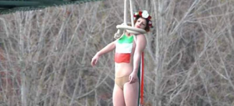 Femen: Υποδέχτηκαν τον Ροχανί με κρεμάλες