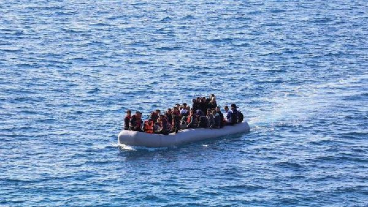 «Ξεσκεπάστηκαν» δύο μεγάλα δίκτυα διακίνησης μεταναστών-Τους περνούσαν από τη Λέσβο