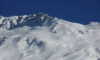 Ελβετία-χιονοστιβάδα: Σταμάτησαν οι επιχειρήσεις διάσωσης