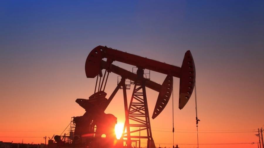 ΟΠΕΚ: Πιέζει για μειώσεις στην παραγωγή πετρελαίου- «Εμπόδιο» η Μόσχα