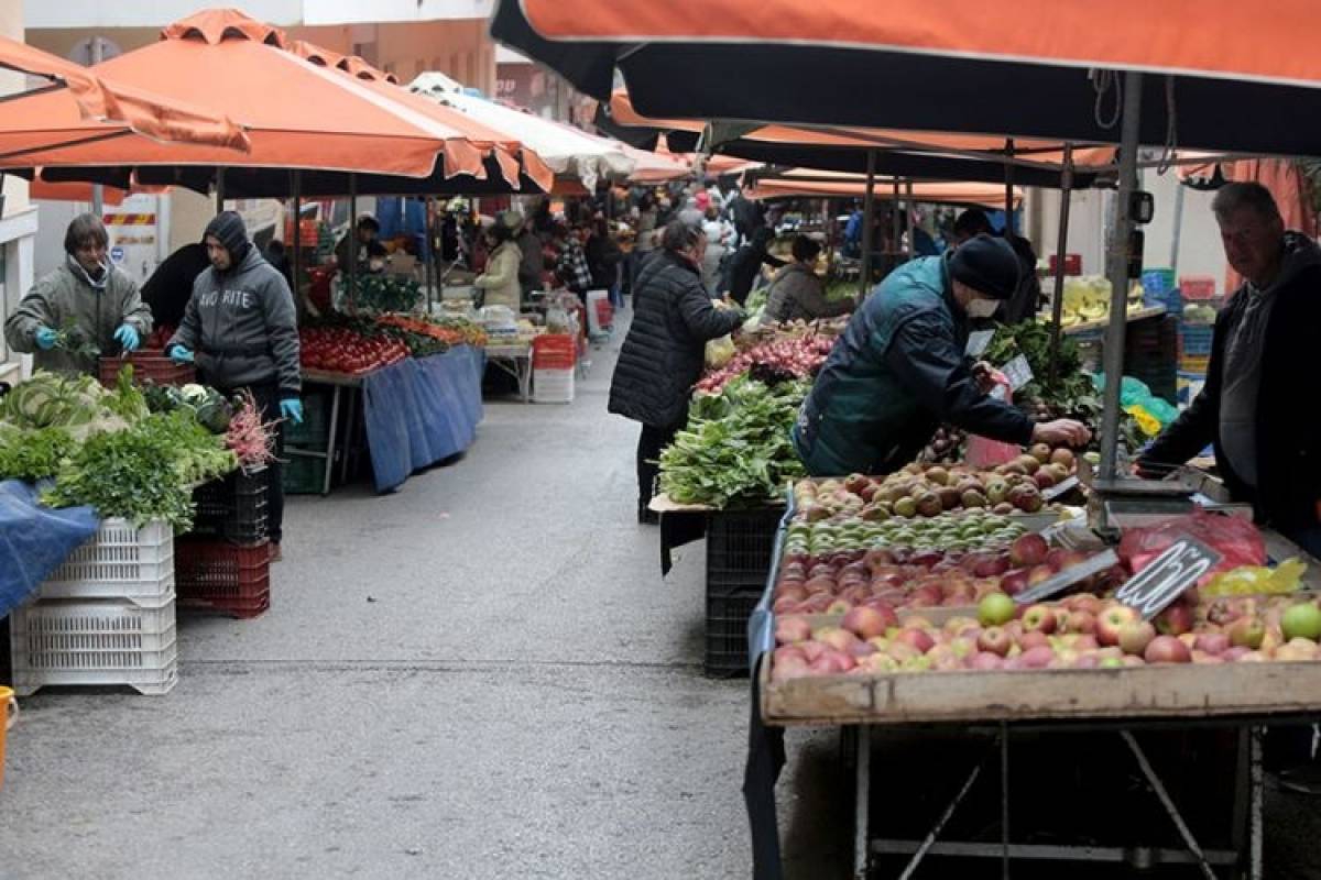 Ανεστάλη η λειτουργία λαϊκών αγορών-Έρευνα για αισχροκέρδεια σε πρατήρια καυσίμων