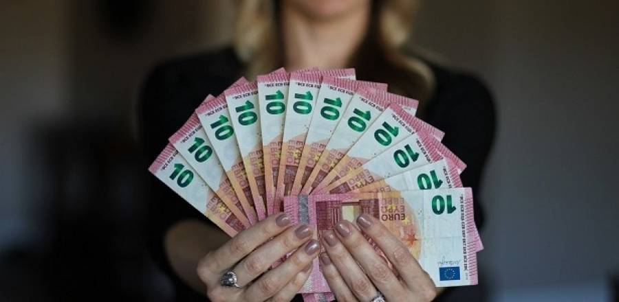 «Κύμα» πληρωμών για εργαζόμενους, συνταξιούχους, ανέργους το Δεκέμβριο-Όλες οι ημερομηνίες