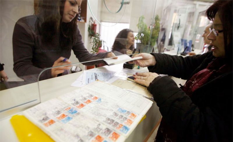 Πότε παίρνουν σύνταξη δημόσιοι υπάλληλοι και ένστολοι χωρίς όριο ηλικίας