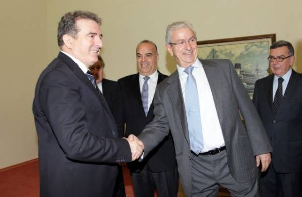 Ένωση Ελλήνων Εφοπλιστών: Χορηγία για τα σωφρονιστικά καταστήματα