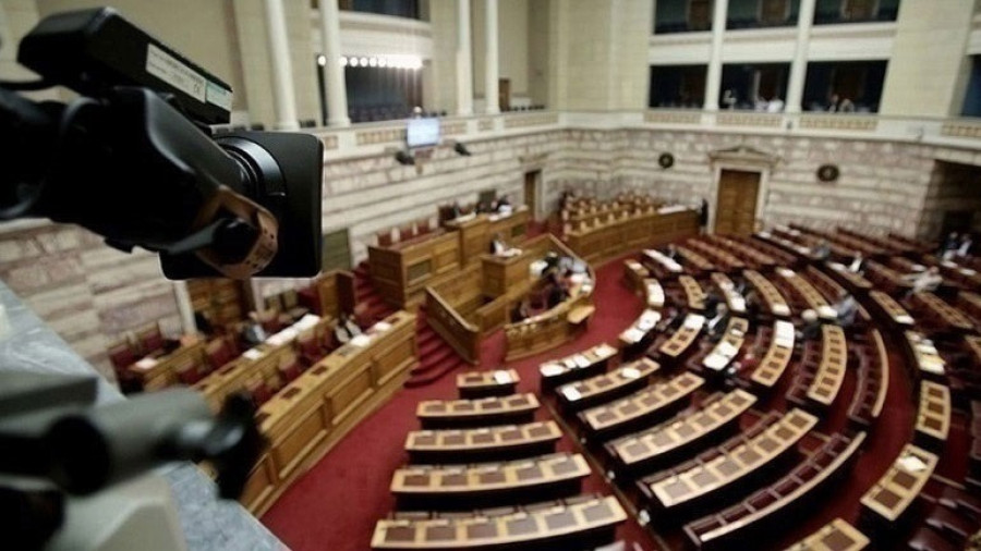 Υπερψηφίστηκε από ΝΔ- Ελληνική Λύση η τροπολογία για τους καλλιτέχνες