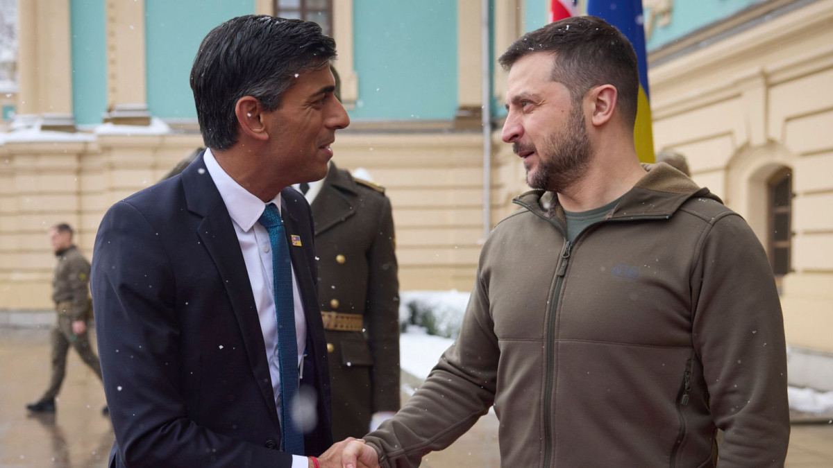 Σούνακ σε Ζελένσκι: Η Ουκρανία μπορεί να βασιστεί στη Βρετανία