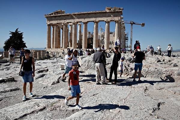 Αρχαιολογικοί χώροι και μουσεία: Ανοσία σε θεσμούς και μνημόνια