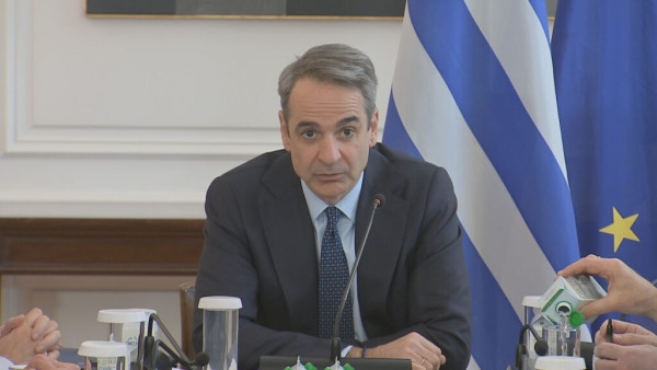 Μητσοτάκης: Αύξηση κατώτατου μισθού στα €880 από 1η Απριλίου