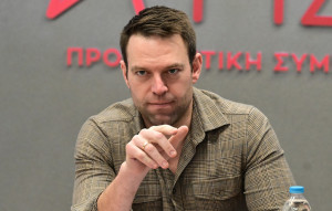 Κασσελάκης για ανασχηματισμό: Δεξιά ανακύκλωση- Περσινά ξινά σταφύλια