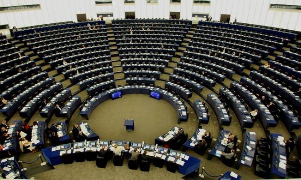 Ελλάδα, Ιταλία απείχαν από την ψηφοφορία του προϋπολογισμού ΕΕ