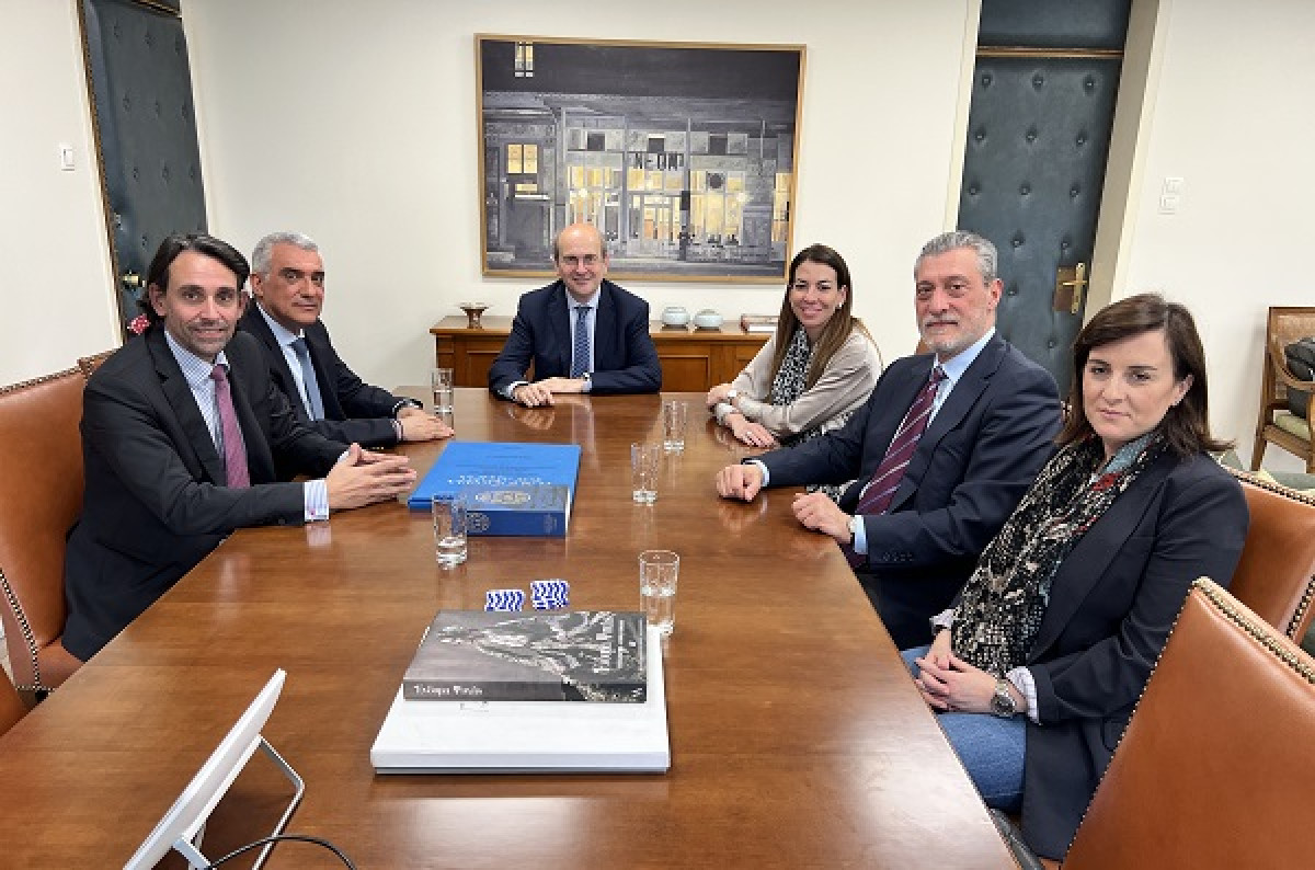 Κατάργηση του ΕΦΚ ζητά η Ελληνική Ένωση Καφέ-Συνάντηση με Χατζηδάκη