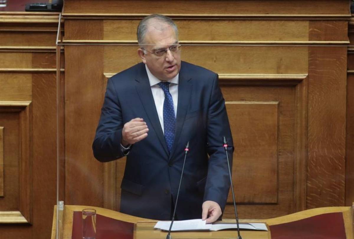 Θεοδωρικάκος: «Άσφαιρη» πρωτοβουλία η πρόταση δυσπιστίας