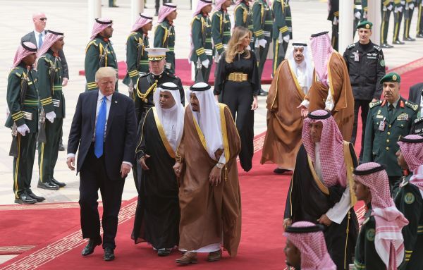 Στη Σαουδική Αραβία ο Τραμπ