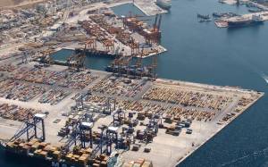 Ναυπηγοεπισκευαστές: Ενημέρωση βουλευτών για τα προβλήματα στον Πειραιά