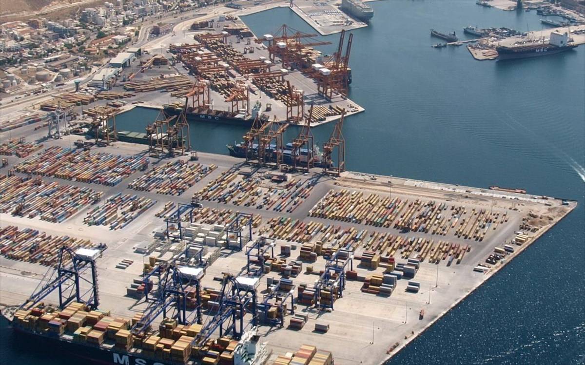 Ναυπηγοεπισκευαστές: Ενημέρωση βουλευτών για τα προβλήματα στον Πειραιά
