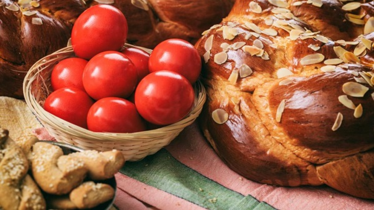 Έως και 20% οι ανατιμήσεις στα γλυκά του Πάσχα