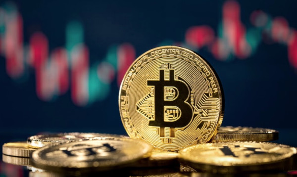 «Ζορίζονται» τα κρυπτονομίσματα- Κάτω από $67.000, αλλά… κυρίαρχο το Bitcoin