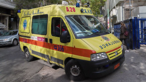 Εργατικό ατύχημα σε κατάστημα στο Παγκράτι- Πτώση ασανσέρ!