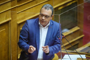 Φάμελλος: Η κυβέρνηση Μητσοτάκη εξυπηρετεί τα εργολαβικά συμφέροντα