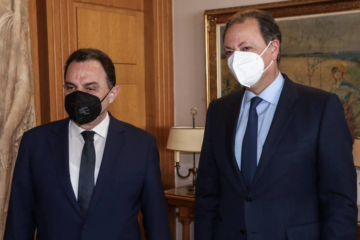 Λιβανός: Παράδοση σκυτάλης στον Γεωργαντά με εξηγήσεις για τη Λακωνία