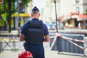 Επίθεση με μαχαίρι στο Παρίσι - Τρεις τραυματίες, συνελήφθη ο δράστης