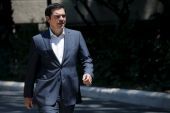 Α. Τσίπρας: Στο υπ. Αγροτικής Ανάπτυξης ο πρωθυπουργός