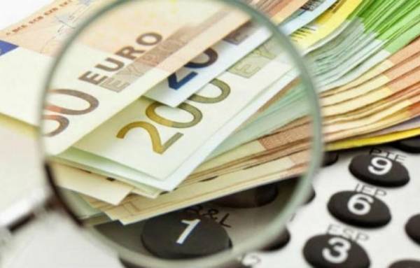 Πόσα χάνουν ετησίως τα κράτη-μέλη της ΕΕ από τη φοροδιαφυγή
