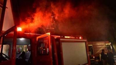 Πυρκαγιά ξέσπασε σε δύο φορτηγά ψυγεία στο Ηράκλειο Κρήτης