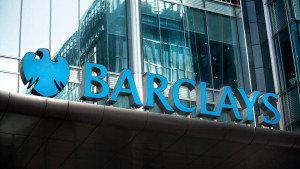 Barclays: Οι αστερίσκοι για την επενδυτική βαθμίδα και η...ξεχωριστή Moody's