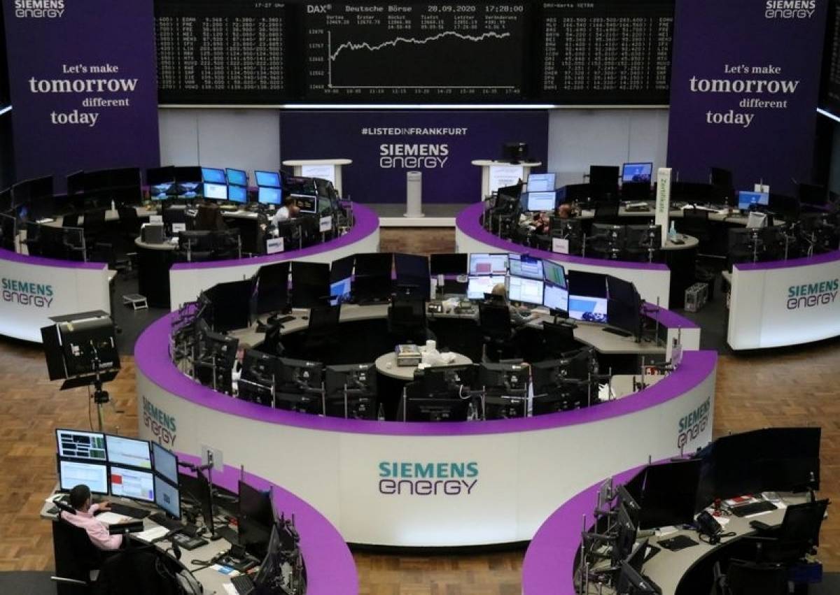 «Μαζεύουν» τις αρχικές απώλειες τα ευρωπαϊκά χρηματιστήρια
